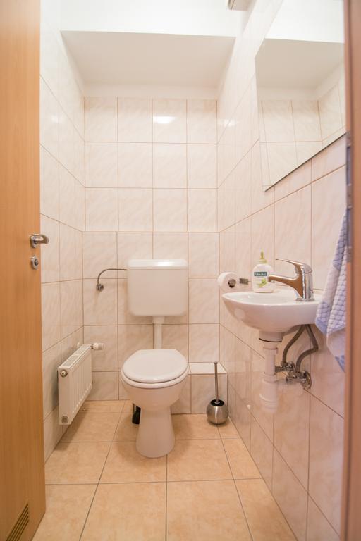 Center Haz Apartman بودابست المظهر الخارجي الصورة