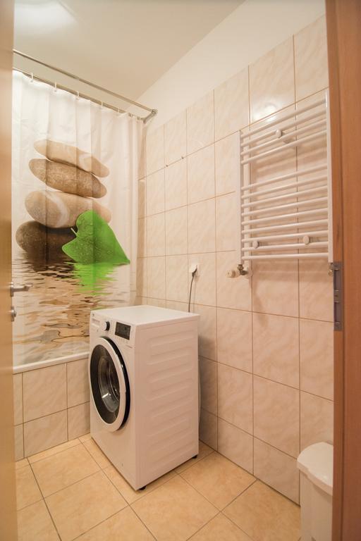 Center Haz Apartman بودابست المظهر الخارجي الصورة